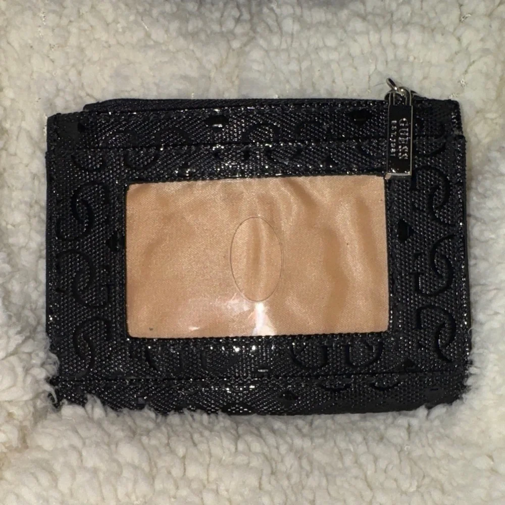 GUESS- Black and Tan Women's Card Holder - Picture 4 of 17